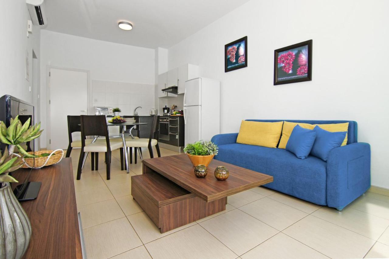 Diana - Coralli Beachfront Apartment Протарас Экстерьер фото