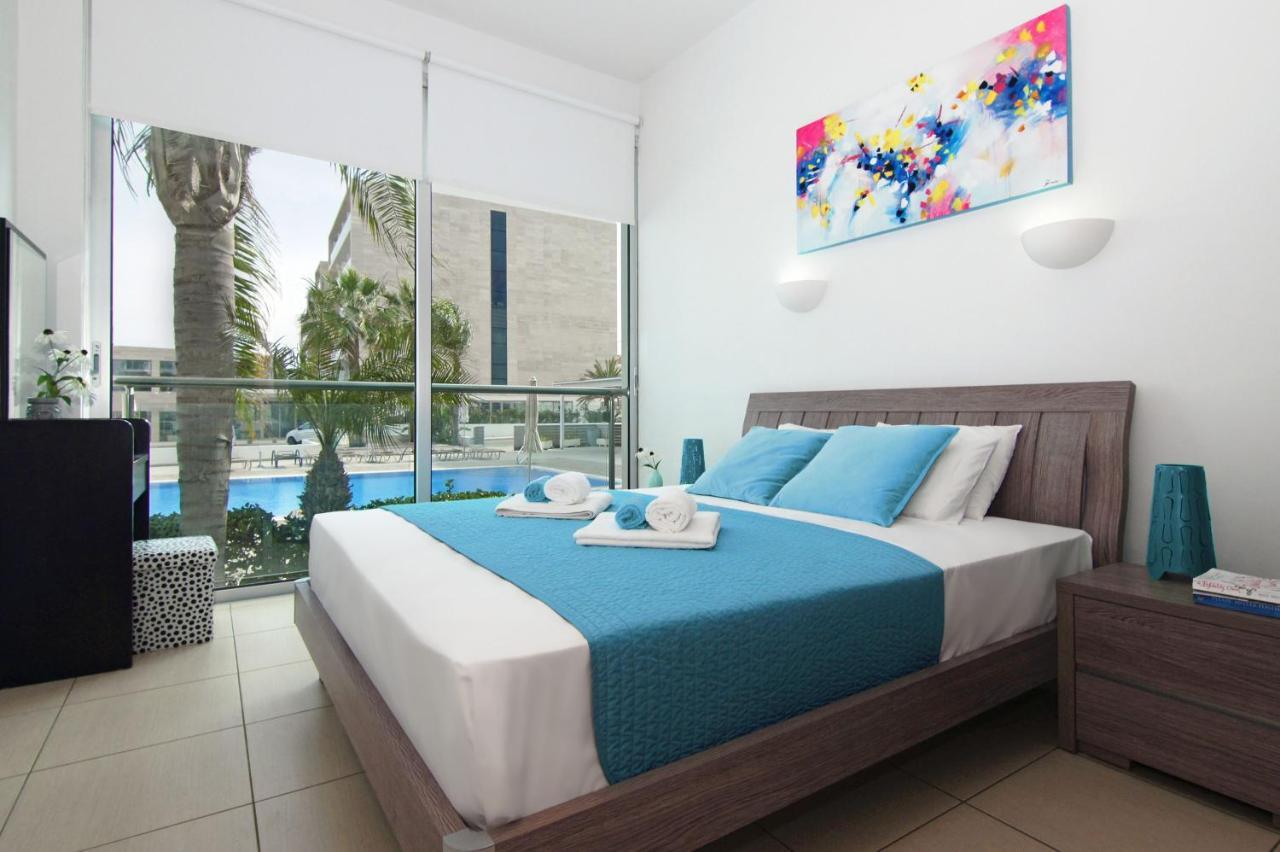 Diana - Coralli Beachfront Apartment Протарас Экстерьер фото