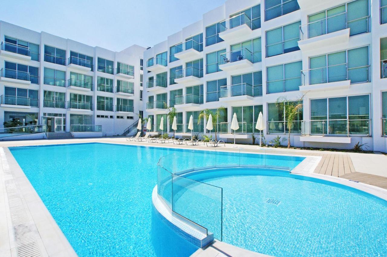 Diana - Coralli Beachfront Apartment Протарас Экстерьер фото
